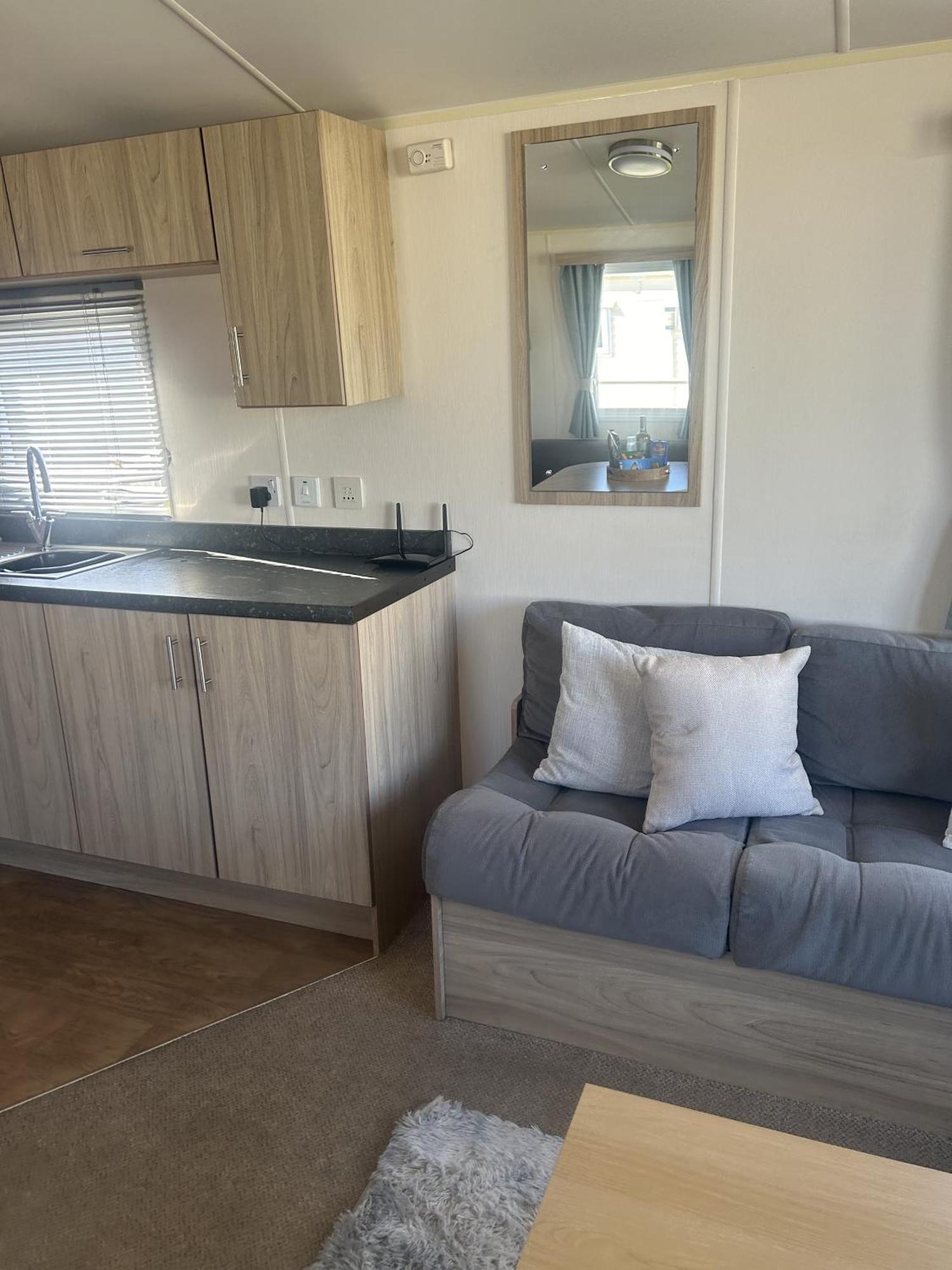 Holiday home Shells Breaks Lakes Shearwater 27 Tattershall